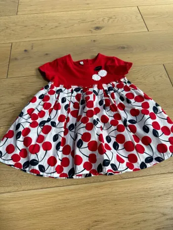 Robe cerise