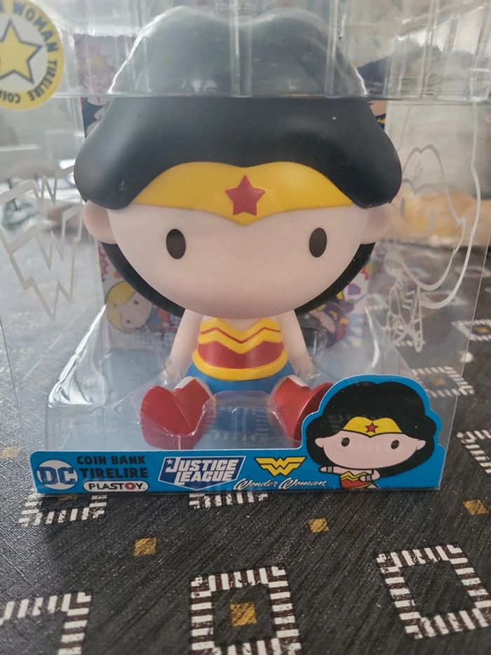 Tirelire Wonder woman - photo numéro 4