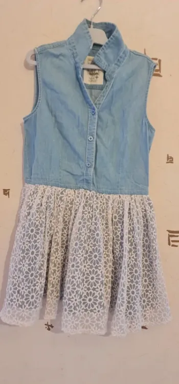 Robe avec broderie