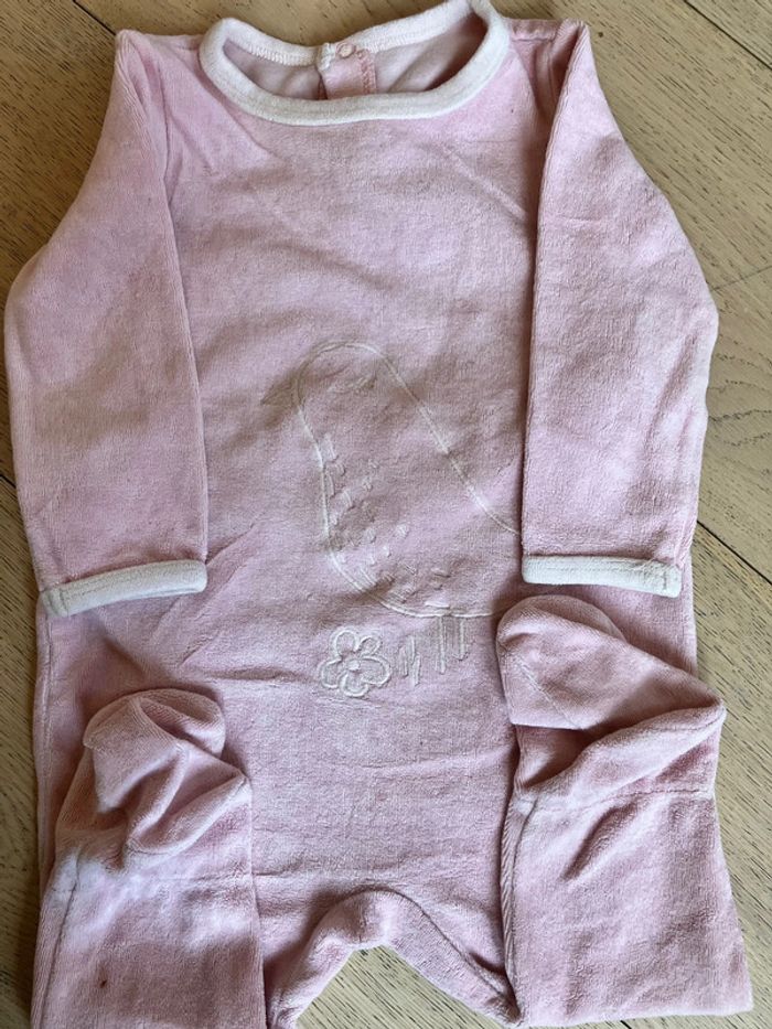 Lot de 4 pyjamas / grenouillère 12 mois - photo numéro 8