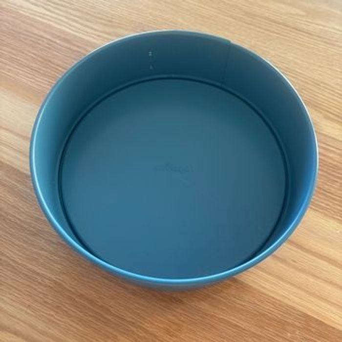 Moule à charnière