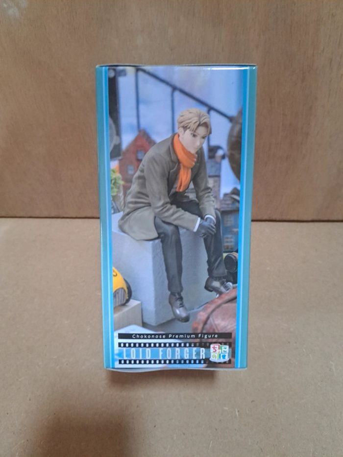Figurine manga loid Forger spy x family sega - photo numéro 2