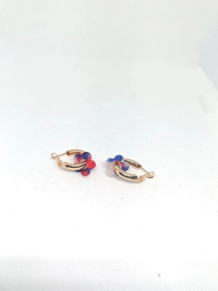 Boucles d'oreilles tendance trèfle couleur dégradé - photo numéro 2