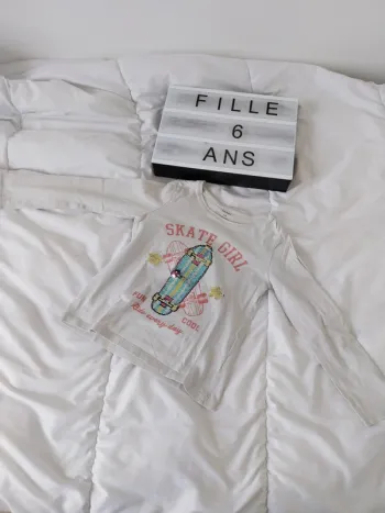 Tee-shirt manche longue fille 6 ans
