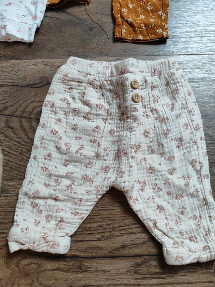 Lot pantalons - photo numéro 2