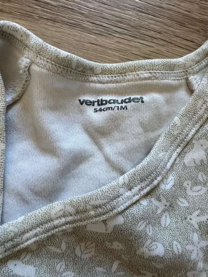 Body 1 mois - photo numéro 3