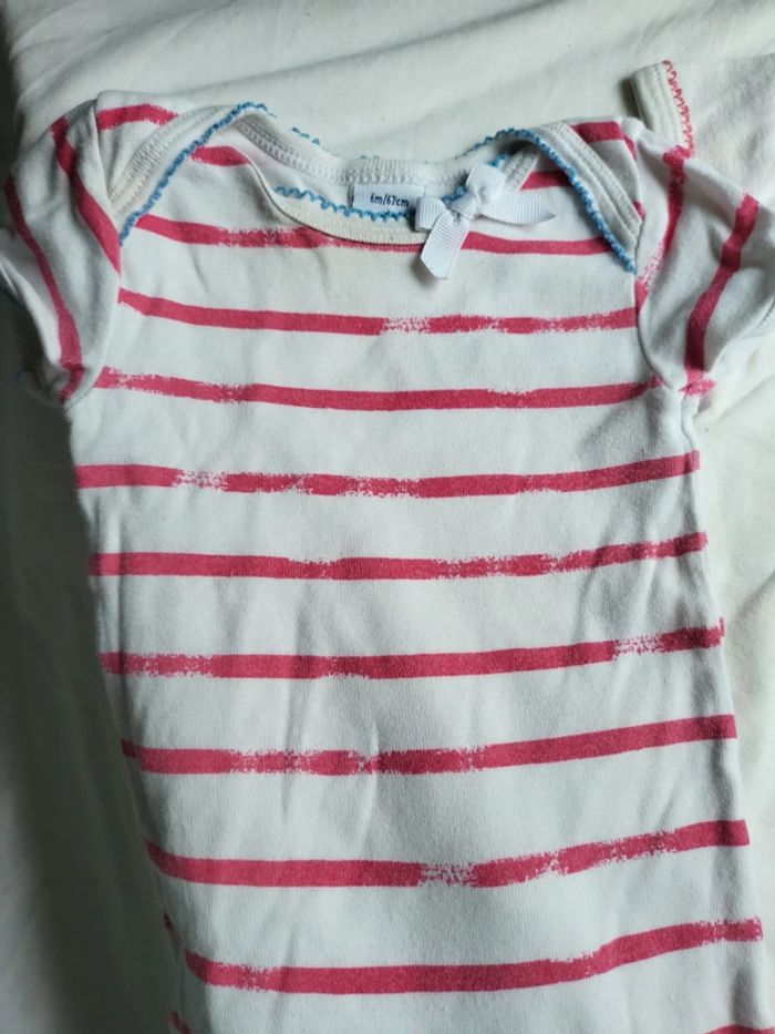 Lot bodies petit bateau 6 mois - photo numéro 2