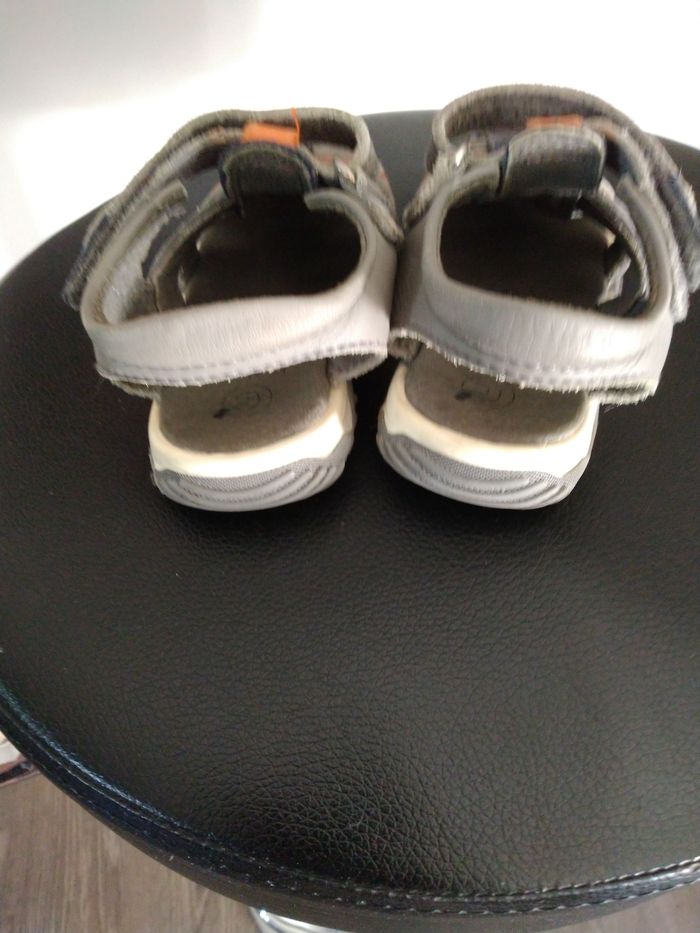 Nus pieds T24 - photo numéro 2