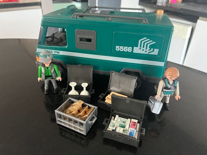 Camion/fourgon Playmobil “convoyeur de fonds” (réf. 5566) - photo numéro 2