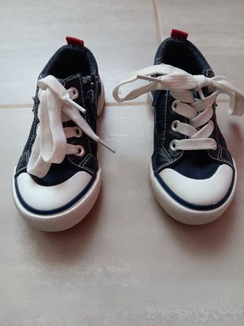 Basket garçon T25