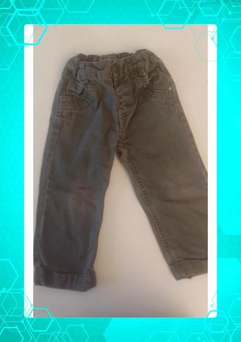 Petit jeans gris. Kid kanai