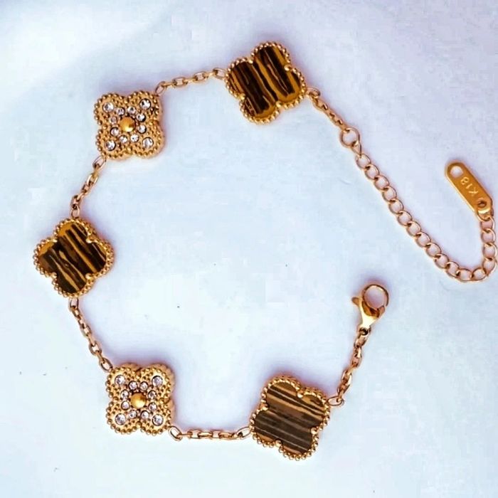 Promo Bracelet stainless steel neuf 18k trèfle 1,2 cm porte-bonheur élégant et résistant à l'eau 💦