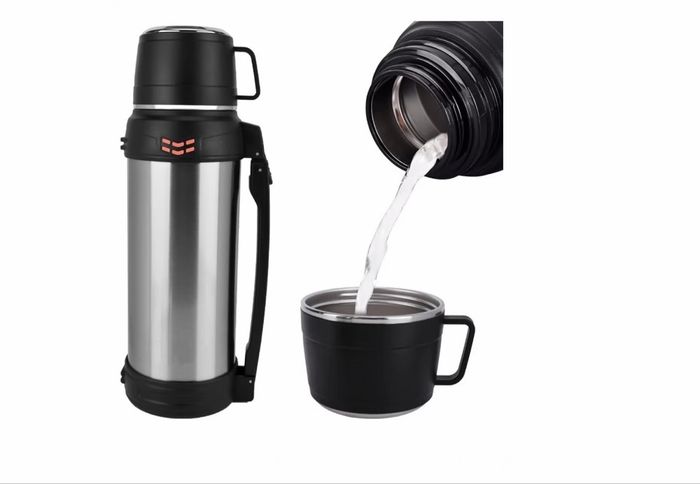 Bouteille isotherme en acier inoxydable - photo numéro 2