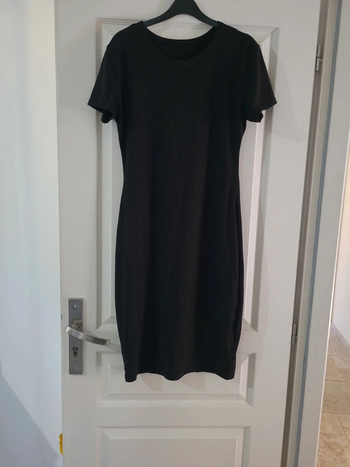 Robe tube moulante noire T 38