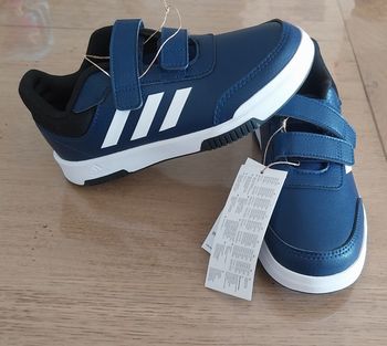 Baskets garçon adidas pointure 35 neuves
