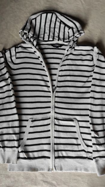 Gilet zippé à capuche