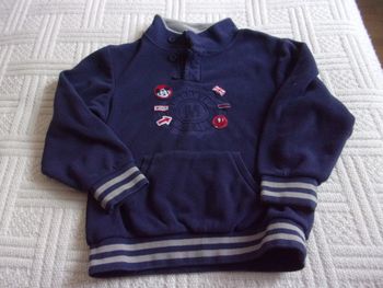 sweat Mickey Disney taille 1O ans