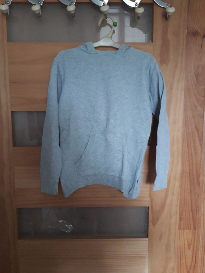 Sweat gris à capuche okaidi