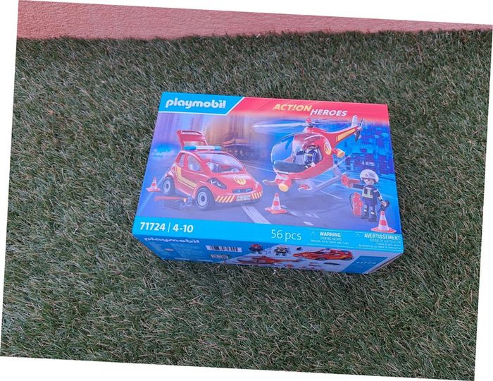Playmobil pompier 71724 neuf non ouvert avec boîte.