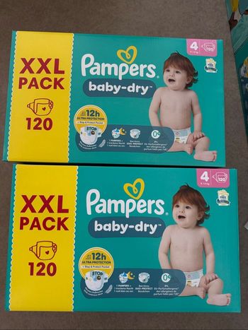 Lot de 2 cartons de couches taille 4 Pampers baby dry