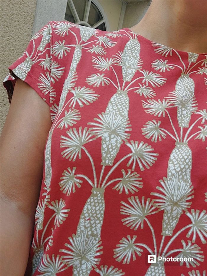 Tee shirt à motifs taille L - photo numéro 3
