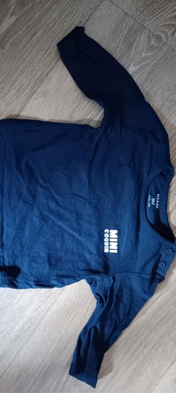 Tee shirt