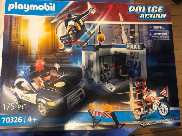 Playmobil commissariat 70326