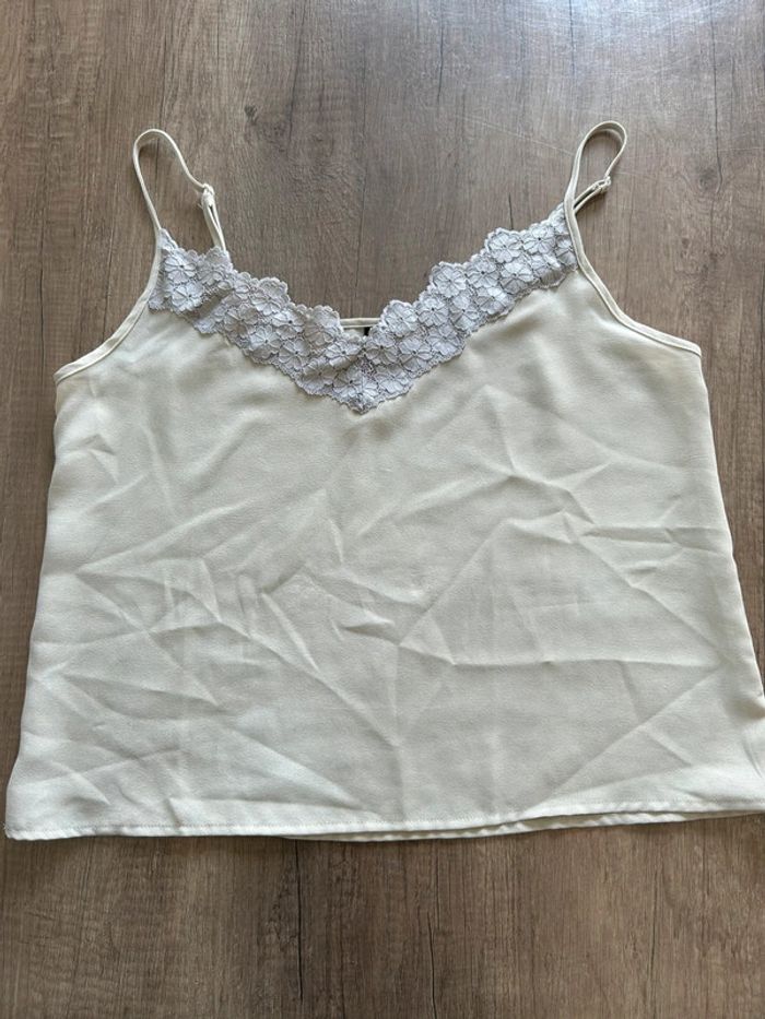 Caraco fines bretelles avec dentelle blanc