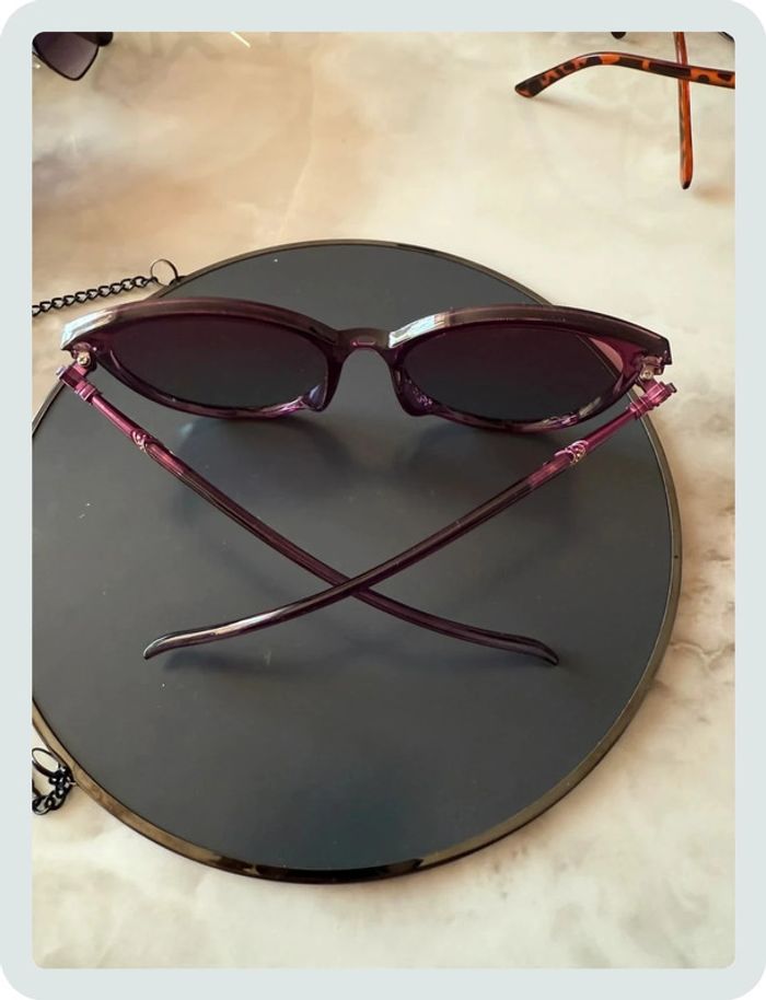 Lunette de soleil ronde rose/violet - photo numéro 4