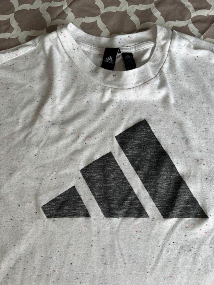 T shirt adidas femme 40/42 - photo numéro 2