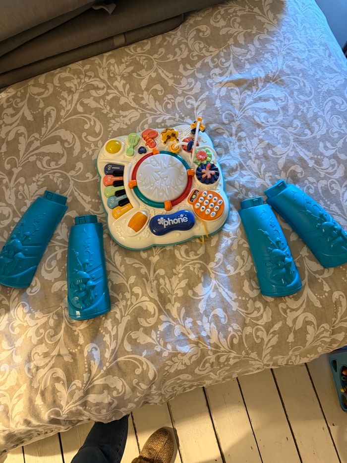 Table d’activité musicale évolutive de 6 mois à 5 ans