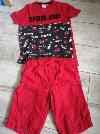 Ensemble Bermuda t shirt t 6 ans