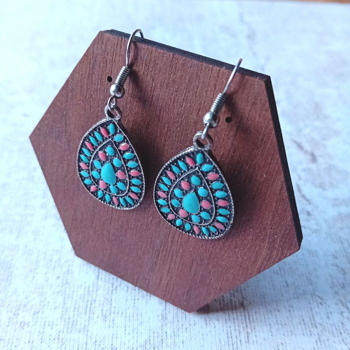 boucles d'oreilles imitation turquoise et corail - photo numéro 4