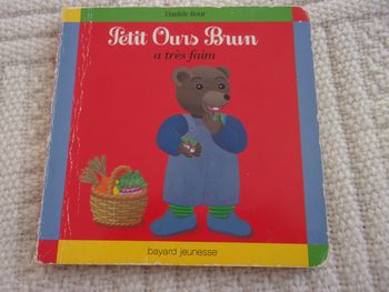 livre rigide "Petit Ours Brun a très faim"