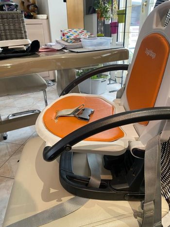 Réhausseur siège Bebe peg perego rialto chaise haute - photo numéro 2