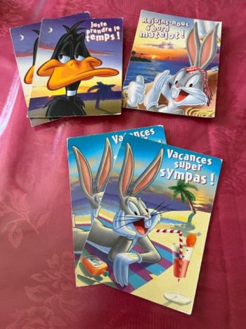 Lot de 5 cartes postales « Looney Tunes »