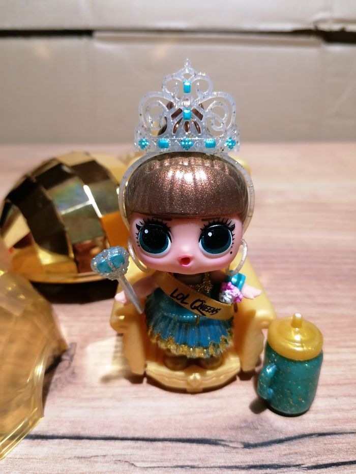 Poupée LOL Queens