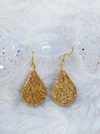 Boucles d'oreilles gouttes dorées 