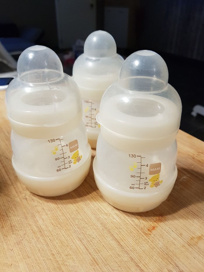 Lot 3 biberons mam 130ml