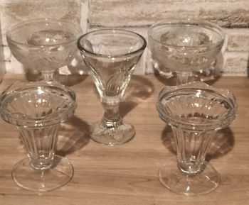 Lot de 5 coupes a glace