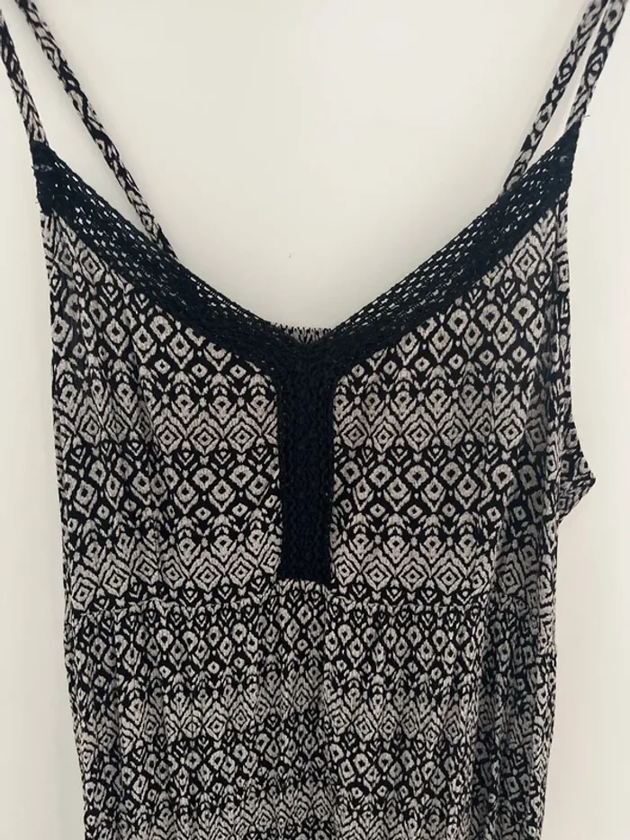Robe noir et grise - photo numéro 2