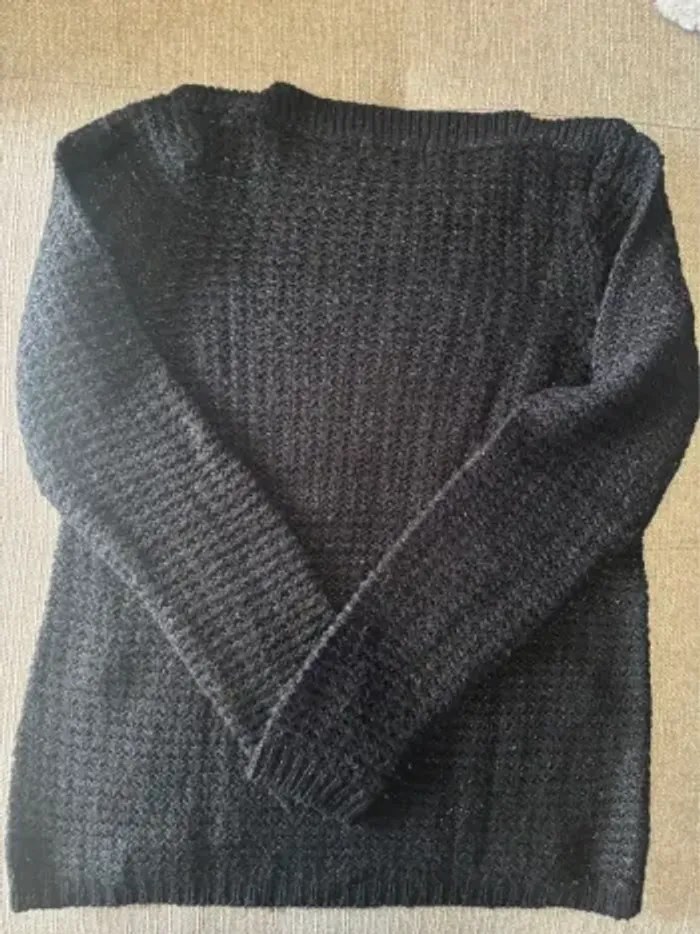 Pull maille noire liseré doré S - photo numéro 6