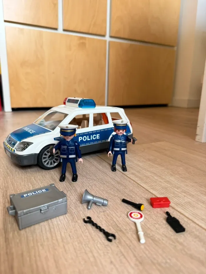 Voiture de police Playmobil