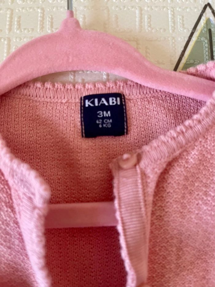 Gilet Kiabi taille 3 mois neuf sans étiquette - photo numéro 2