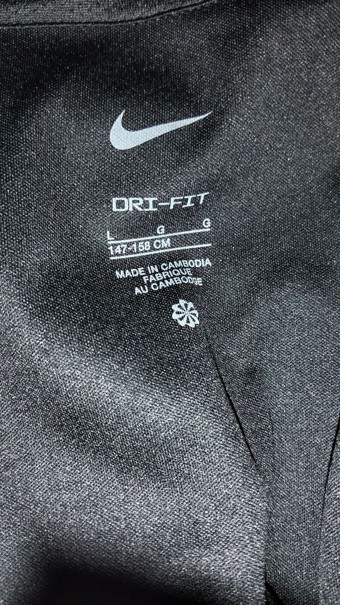 Gilet nike dri- fit 147/158cm neuf avec étiquette - photo numéro 7