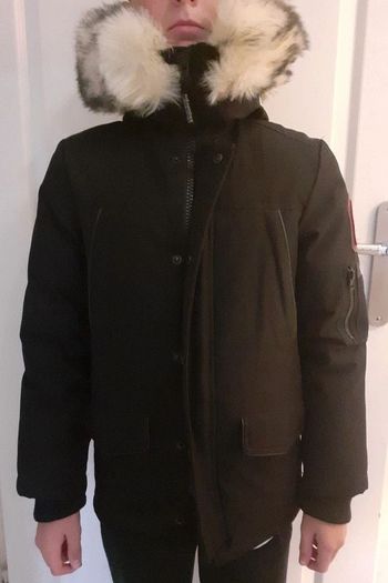 Blouson neuf taille 10 ans