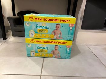 Lot de 2 packs de couches XXL Pampers Premium Protection neufs
