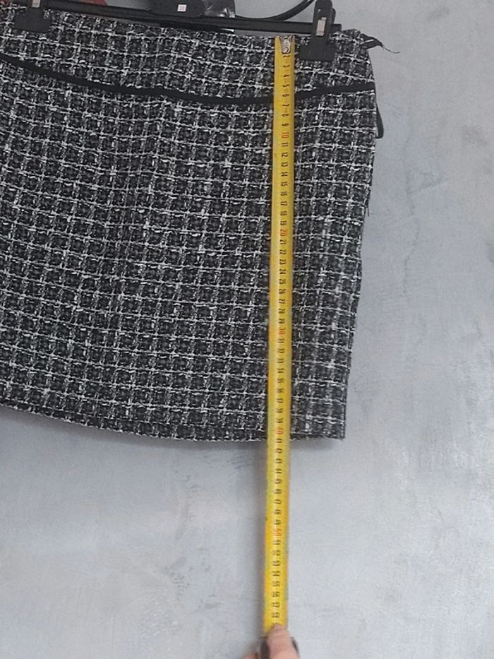 Mini jupe tweed noire H&M - photo numéro 3