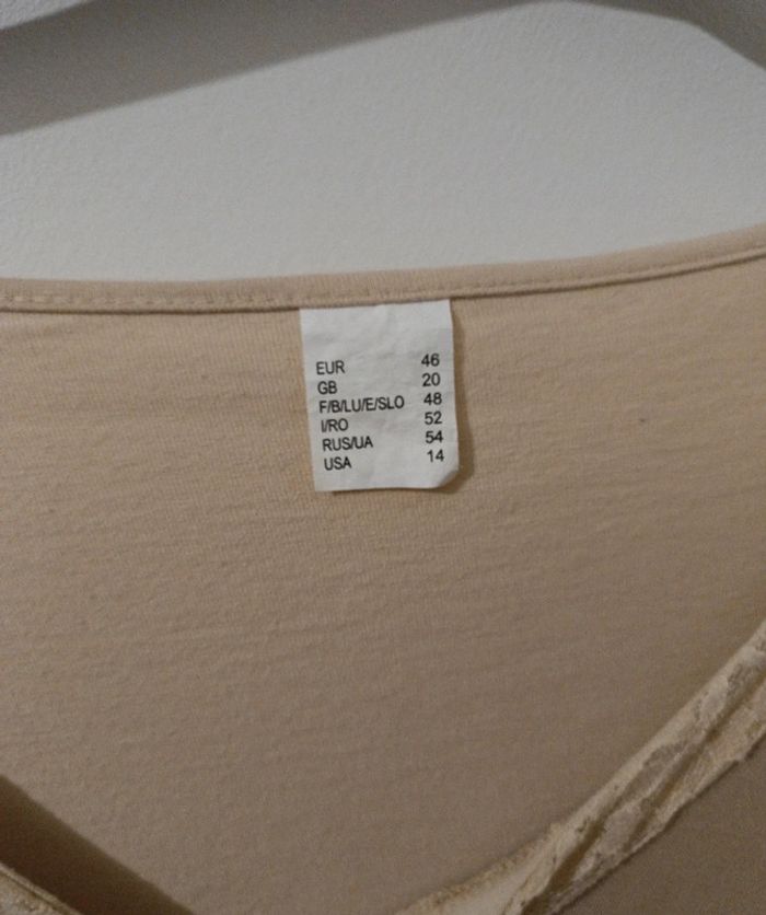 Haut femme 46 - photo numéro 2