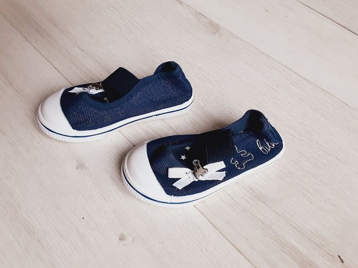 Chaussures baskets bleue brillantes Lulu Castagnette pointure 19 Neuves - photo numéro 3